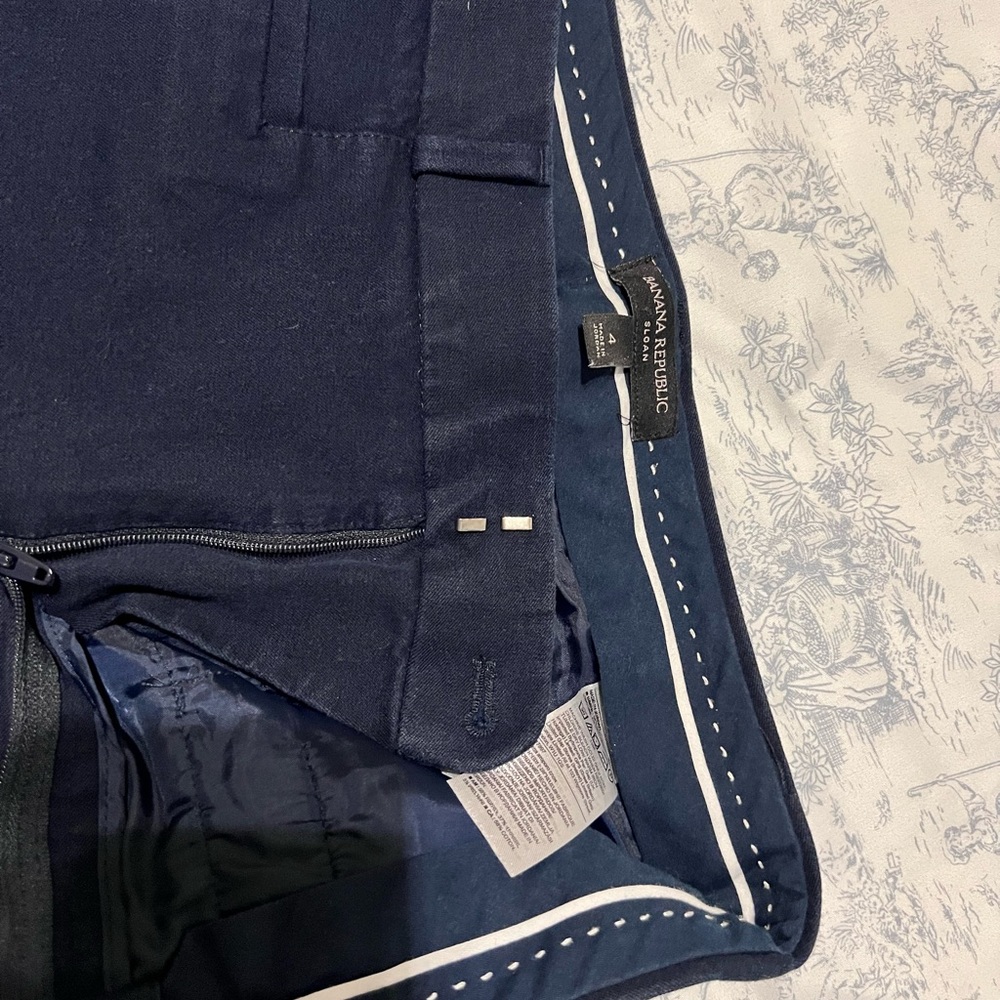 Banana Republic Dark Blue Size 4 Skinny pants